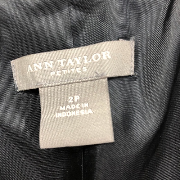 ANN TAYLOR Petites Navy Short Sleeve Blazer 2P - Picture 4 of 8